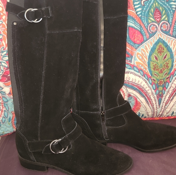 CROWN VINTAGE Multi Suede Boot - Picture 4 of 13